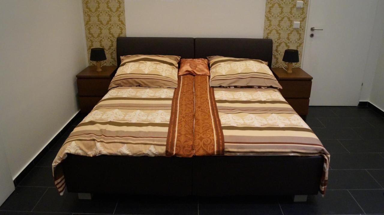 Premium Hostel Берлин Экстерьер фото