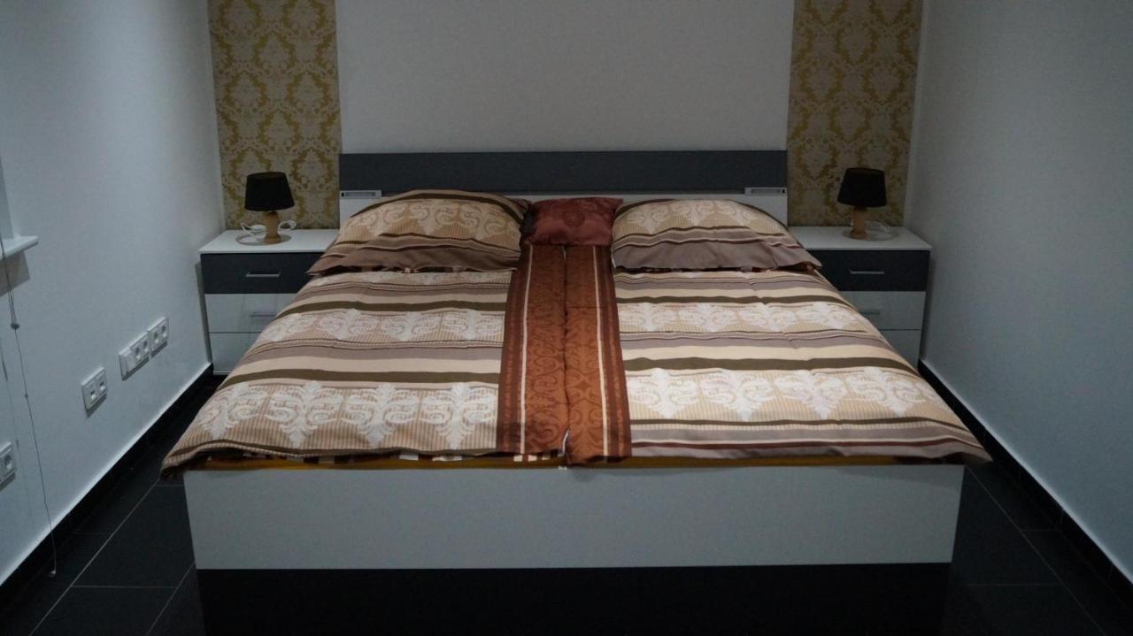 Premium Hostel Берлин Экстерьер фото