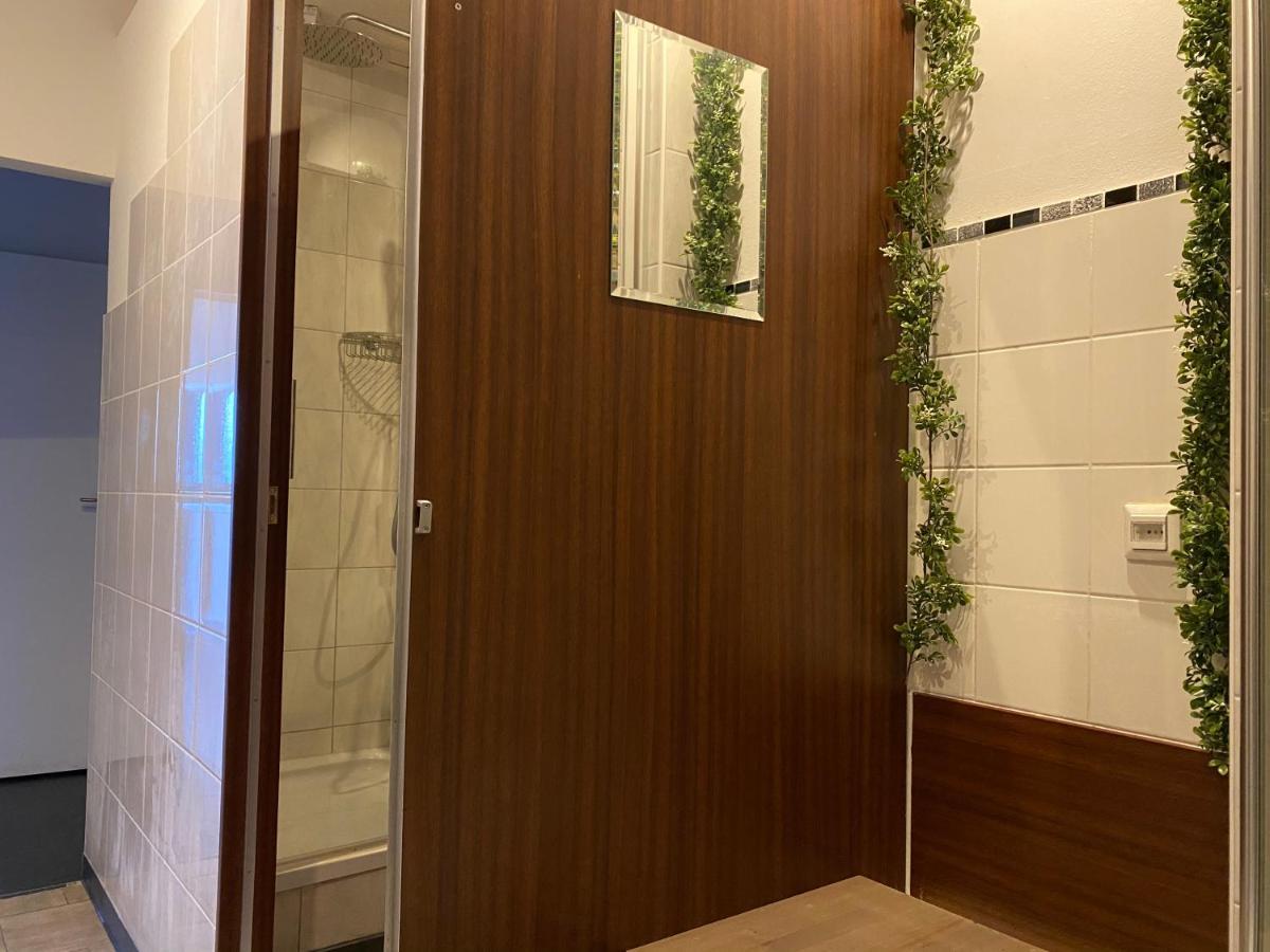 Premium Hostel Берлин Экстерьер фото