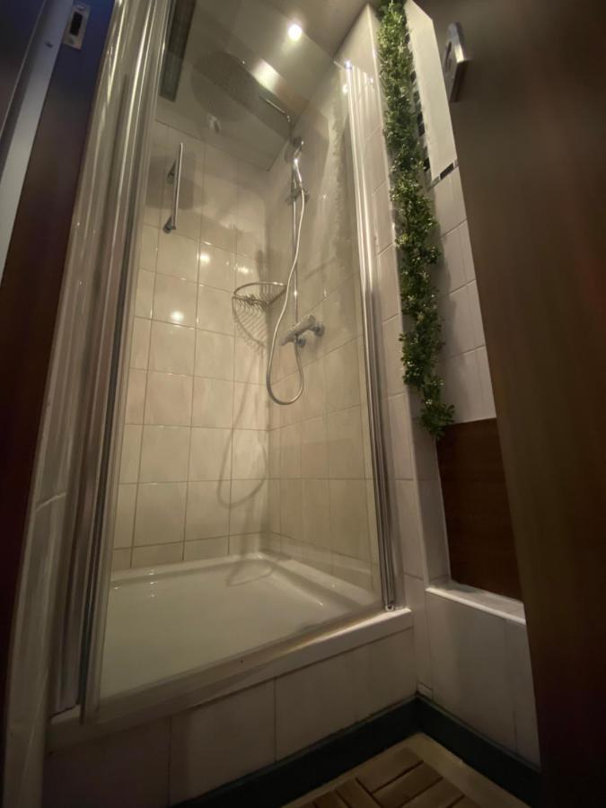 Premium Hostel Берлин Экстерьер фото